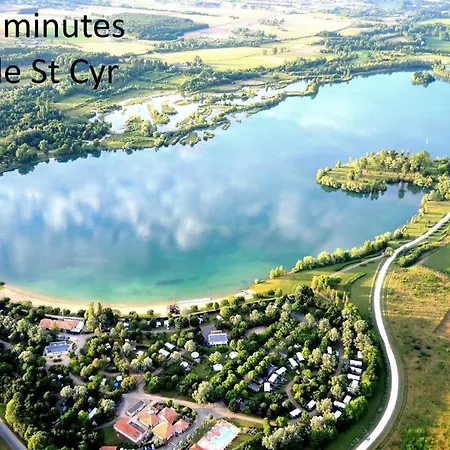 Holiday home Maison Proche Futuroscope