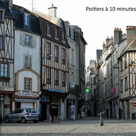 Holiday home Maison Proche Futuroscope