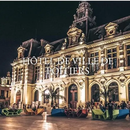 Maison Proche Futuroscope Holiday home *